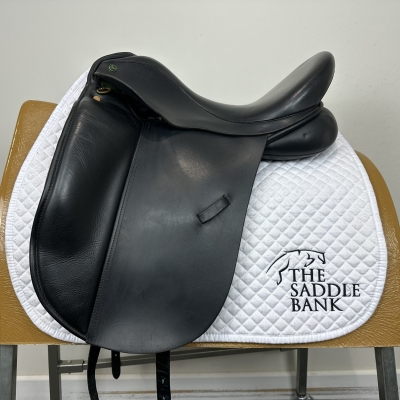 Image of 17 inch Ideal Suzannah Dressage Black Medium