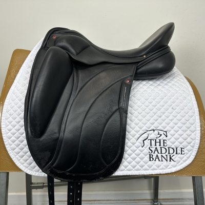 Image of 17.5 inch Albion Revelation Red Label Dressage Black Medium Wide