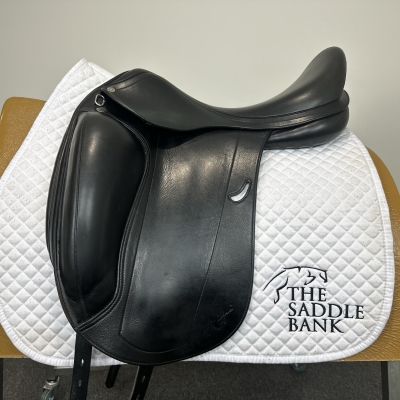Image of 18 inch Equipe Emporio Monoflap Dressage Black Medium