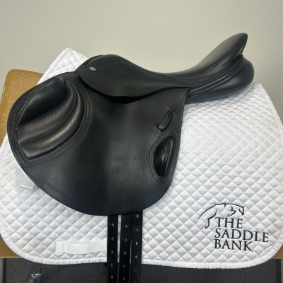 Image of 17 inch Albion K3 Sport Jump Black Medium Wide