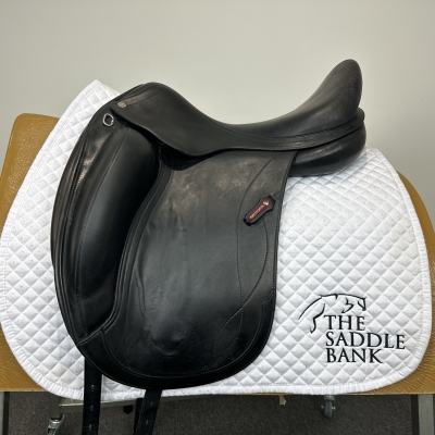 Image of 17 inch Equipe Olympia Black Medium Wide