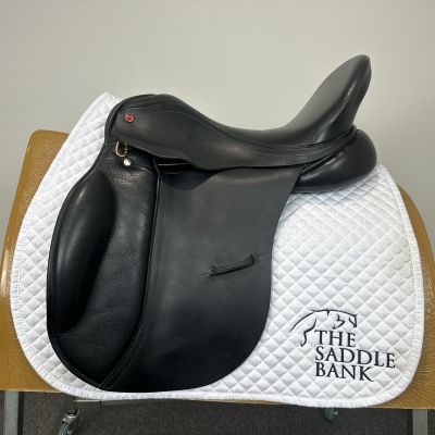 Image of 17 inch Albion Ultima GP Black Medium Wide