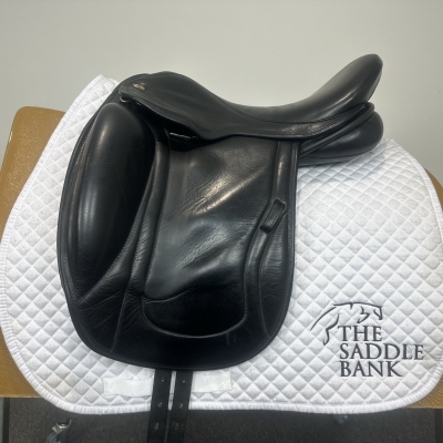 Image of 16 inch Silhouette Performance Dressage Monoflap Black Wide