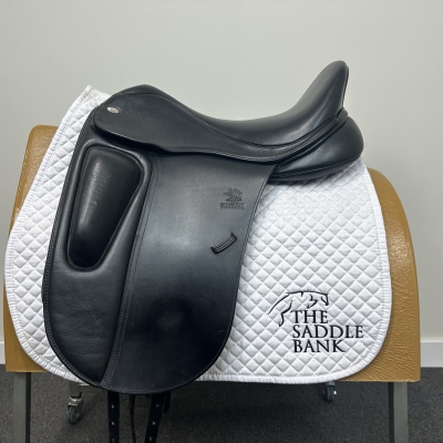 Image of 17.5 inch Fairfax Classic Monoflap Dressage Black Adjustable