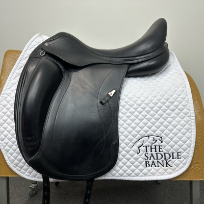 Image of 17.5 inch Equipe Olympia Black Medium Wide