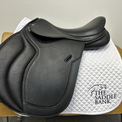 Image of 17 inch Cavaletti Collection Covered Leather Dual Flap GP Black Adjustable