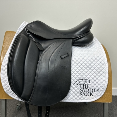 Image of 17 inch GFS Monarch Cob Dressage S656 Black Adjustable
