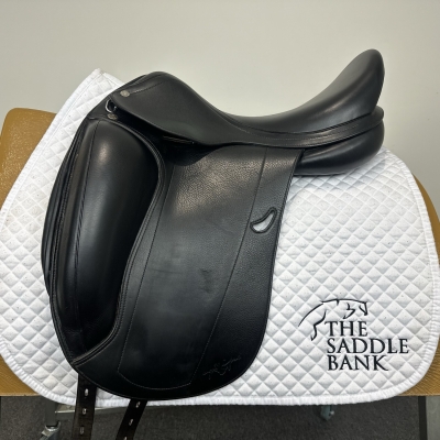 Image of 17 inch Equipe Emporio Monoflap Dressage Black Wide