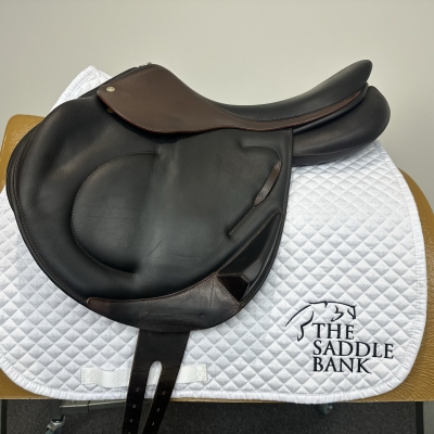 Image of 18 inch Childeric CFAP Event Brown Medium Wide