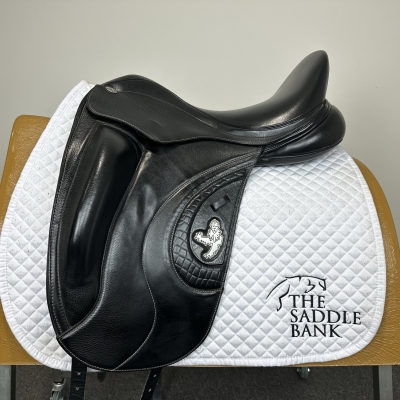 Image of 17.5 inch Fairfax World Class Dressage II Black Adjustable