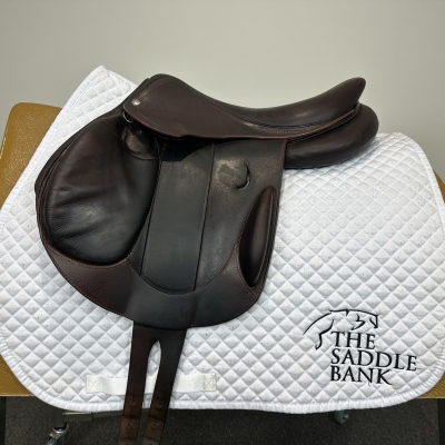 Image of 16.5 inch Devoucoux Chiberta K Brown Medium Wide