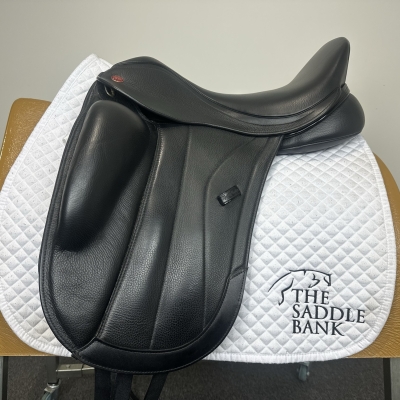 Image of 17.5 inch Kent and Masters Competition Series Monoflap Dressage Black Medium Wide