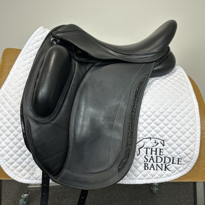 Image of 17.5 inch Loxley Dressage Monoflap Black Adjustable