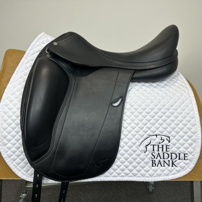 Image of 17.5 inch Equipe Emporio Dressage Black Medium