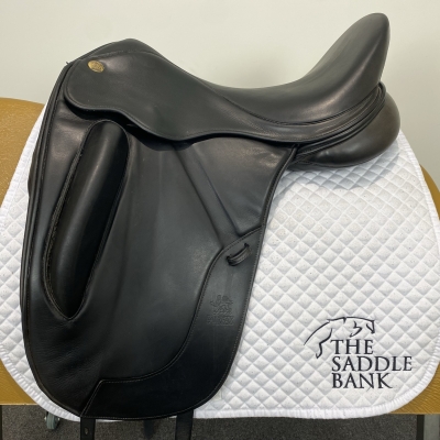 Image of 17.5 inch Fairfax Original Monoflap Dressage Black Adjustable