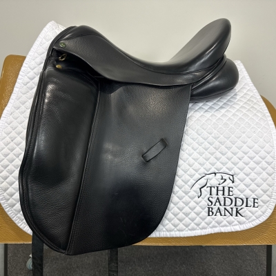 Image of 17 inch Ideal Suzannah Dressage Black Medium Wide