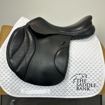 Image of 17.5 inch Kent and Masters S-Series Jump MJJ Black Adjustable