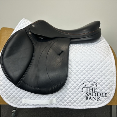 Image of 17.5 inch Equipe Expression Special Black Medium Wide