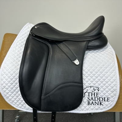 Image of 17.5 inch Bates Dressage Luxe Black Adjustable