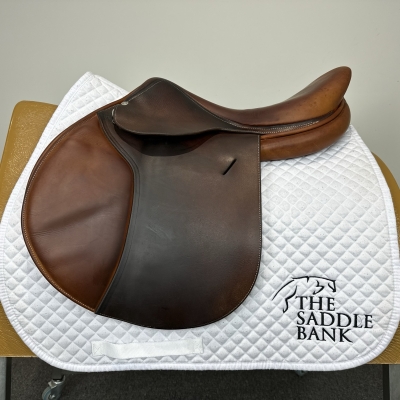 Image of 17 inch Butet Jump Flat Seat Brown Medium Wide