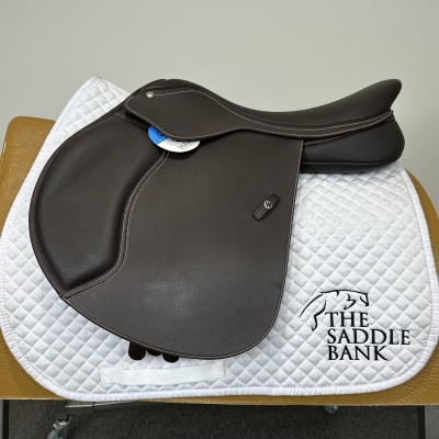 Image of 17 inch Wintec 500 Jump Close Contact Brown Adjustable