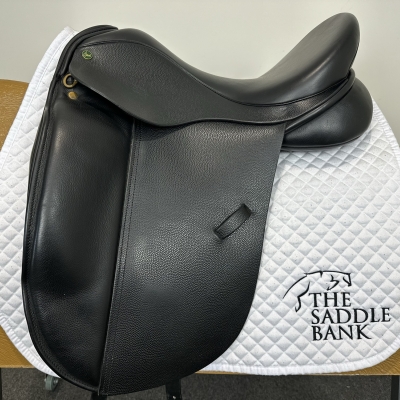 Image of 17 inch Ideal Suzannah Dressage Black Medium Wide