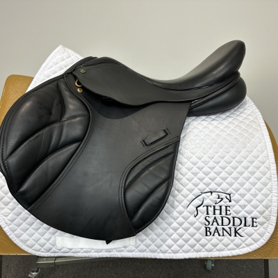 Image of 17.5 inch Ideal Oryx Jump Black Wide