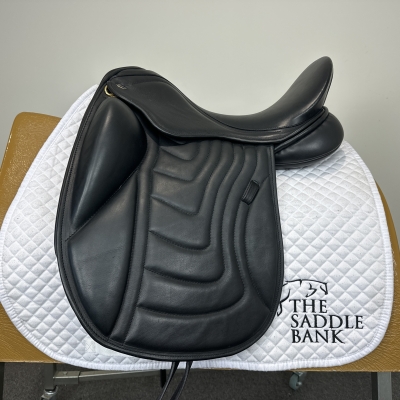 Image of 17 inch Silhouette Dressage Black Wide
