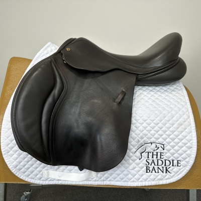 Image of 17.5 inch Black Country Wexford (Classic GP Tree) Brown Medium Wide