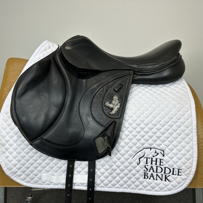 Image of 17.5 inch Fairfax World Class Monoflap Jump Black Adjustable