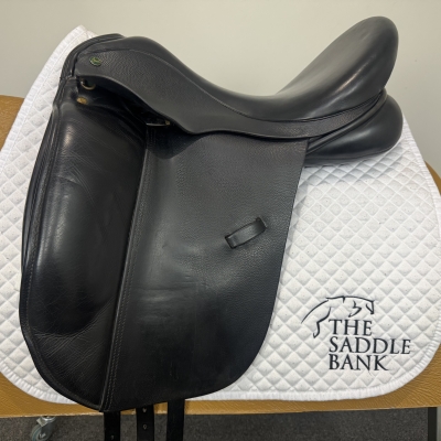 Image of 17.5 inch Ideal Suzannah Dressage Black Medium Wide