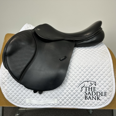 Image of 17.5 inch Fairfax Classic Cupped Flap Jump MJC Black Adjustable