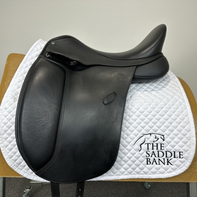 Image of 17 inch Arena Dressage Black Adjustable