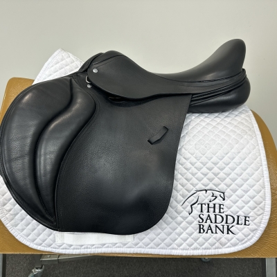 Image of 17.5 inch Loxley Foxhunter Black Medium Wide