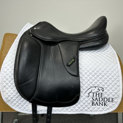 Image of 17.5 inch Amerigo Vega Dressage Siena Black Medium - Medium Wide