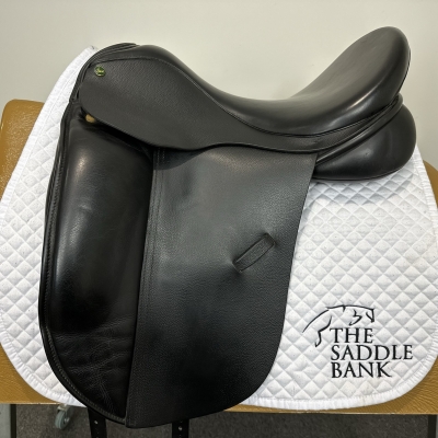 Image of 17.5 inch Ideal Suzannah Dressage Black Wide