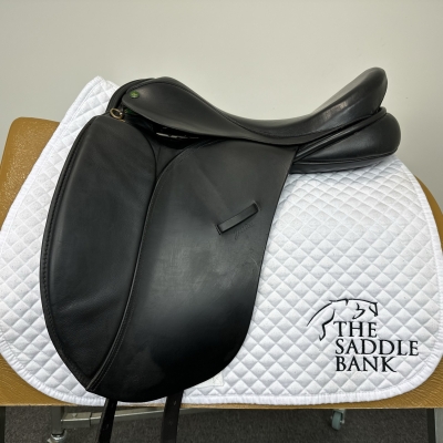 Image of 17.5 inch Ideal Jessica Dressage Black Medium Wide