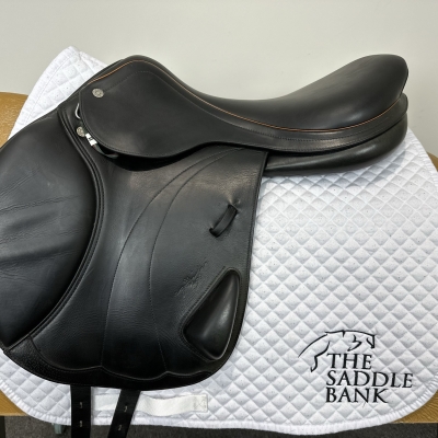 Image of 17.5 inch Equipe Expression Special Monoflap Black Medium Wide
