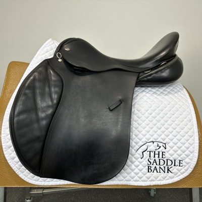Image of 17.5 inch Silhouette GP Black Medium Wide