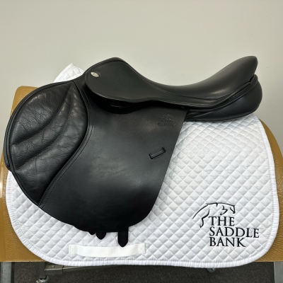 Image of 18 inch Fairfax Classic Jump Plain Flap MJP Black Adjustable