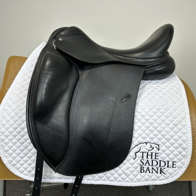 Image of 17.5 inch Loxley Dressage Monoflap Black Medium Wide