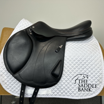 Image of 17 inch Equipe Expression Black Medium