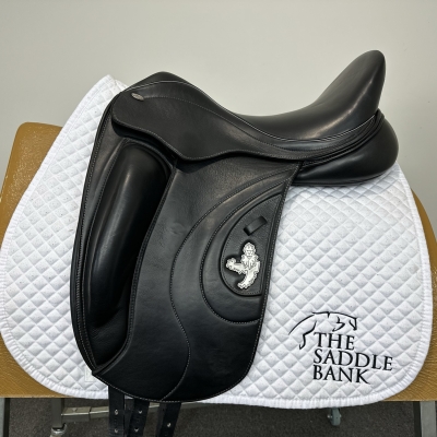 Image of 17 inch Fairfax World Class With Elias Panel SEC Black Adjustable