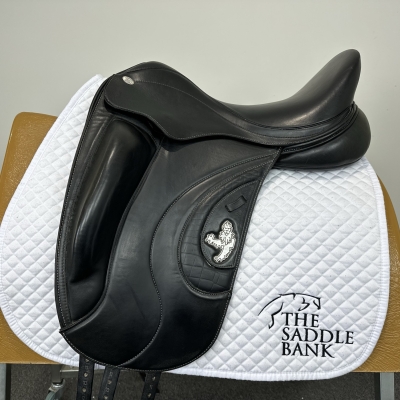 Image of 17.5 inch Fairfax World Class With Elias Panel SEC Black Adjustable