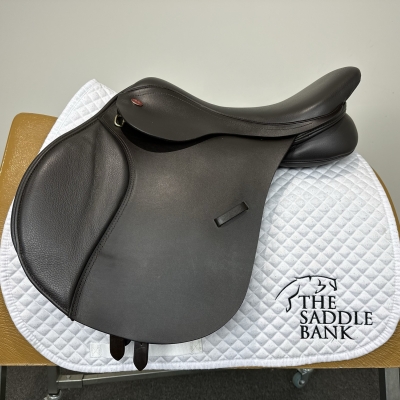 Image of 17 inch Kent and Masters Original Flat back GP MGU Brown Adjustable