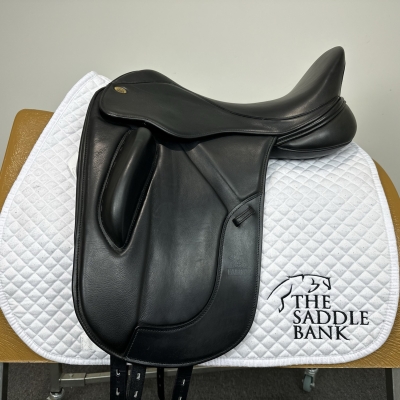 Image of 17 inch Fairfax Original Monoflap Dressage Black Adjustable