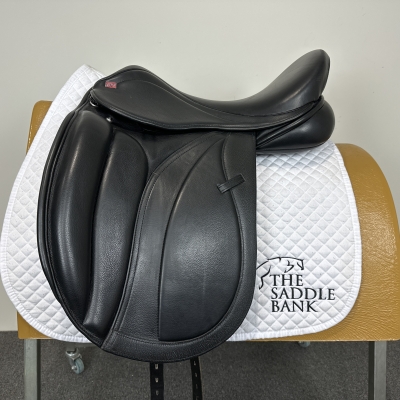 Image of 17.5 inch GFS Monarch Dressage Low Cantle S655 Black Adjustable
