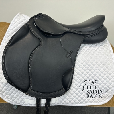 Image of 17 inch Cavaletti Collection Monoflap Jump Black Adjustable