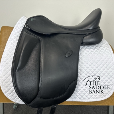 Image of 17.5 inch Arena Monoflap Dressage Black Adjustable