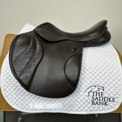 Kent and Masters S-Series Jump MJJ Saddles | The Saddle Bank